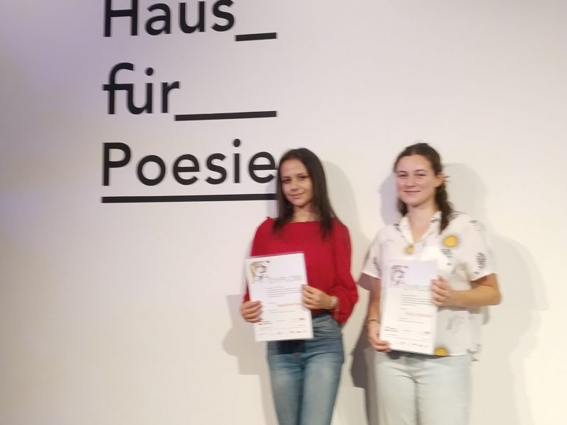 Międzynarodowy konkurs literacki „Młodzież pisze wiersze” 2022