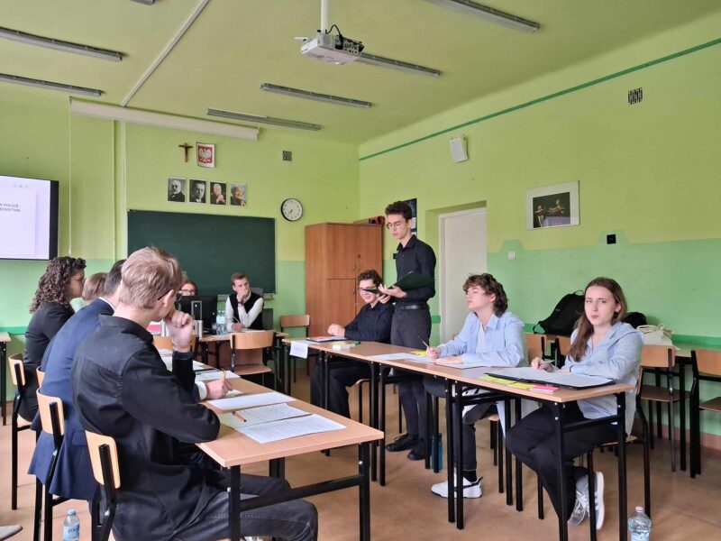 Szkolna liga debatancka
