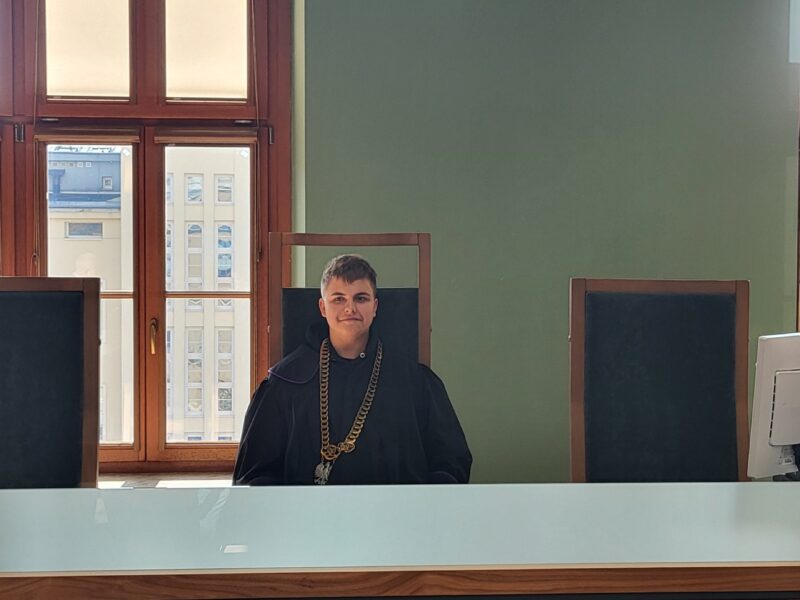 W sądowych murach: relacja z wizyty