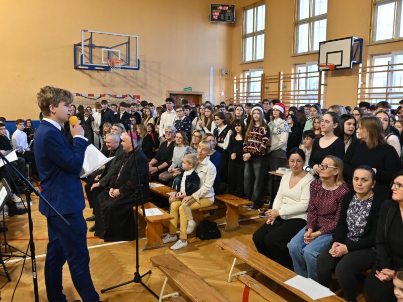 Szkolne kolędowanie