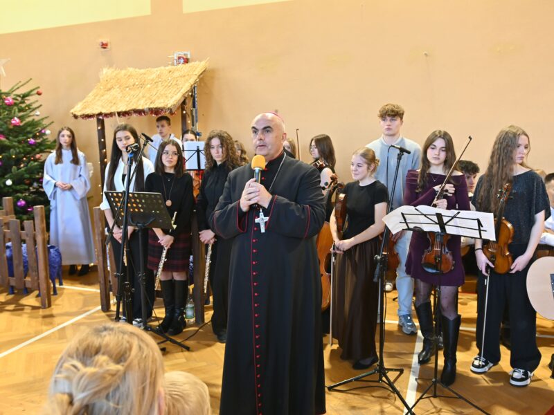 Szkolne kolędowanie