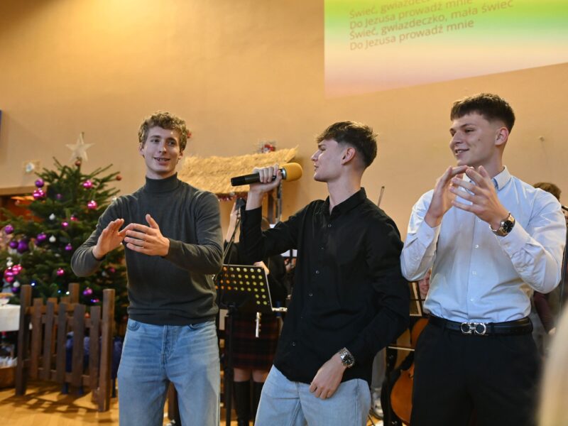 Szkolne kolędowanie