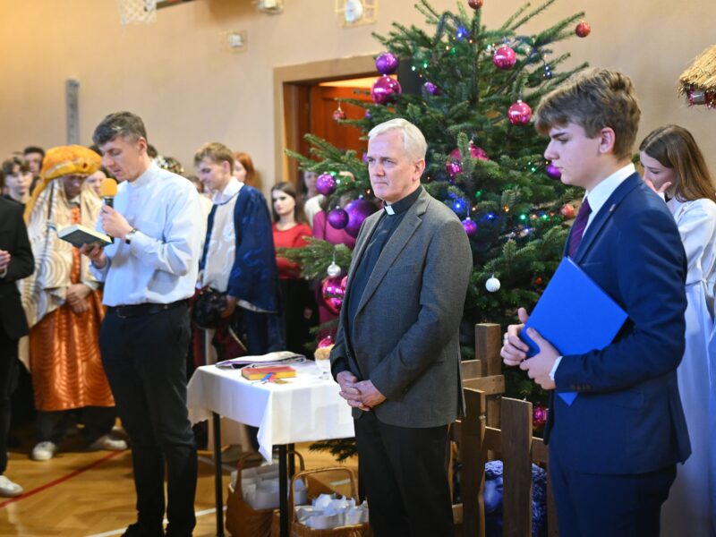 Szkolne kolędowanie