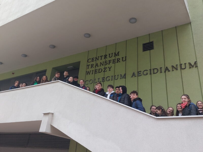 „Hiszpania + Hispanoameryka → Hispanistyka KUL”