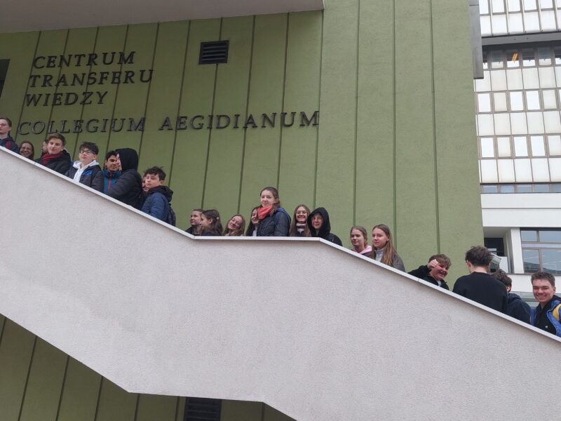 „Hiszpania + Hispanoameryka → Hispanistyka KUL”